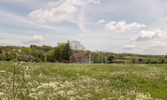 Bere Regis Cabaña | 2 COURT FARM, pet friendly, character holiday cottage in Bere Regis