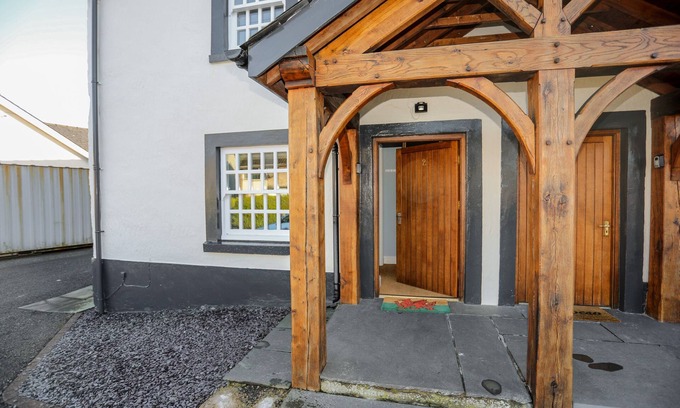 Corwen Cabaña | 2 Ivy House