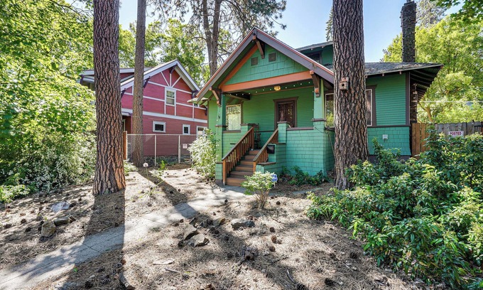 South Perry District Apartamento | 2 Mi to Downtown Spokane: Nurse-ready Rental