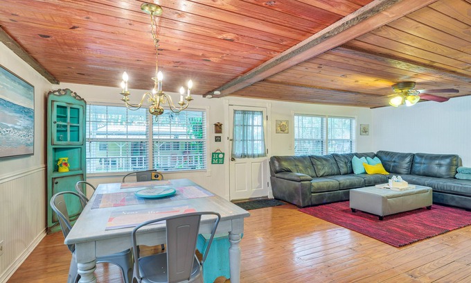 Inglis Cabaña | 2 Mi to Marina: Inglis Retreat w/ Boat Parking