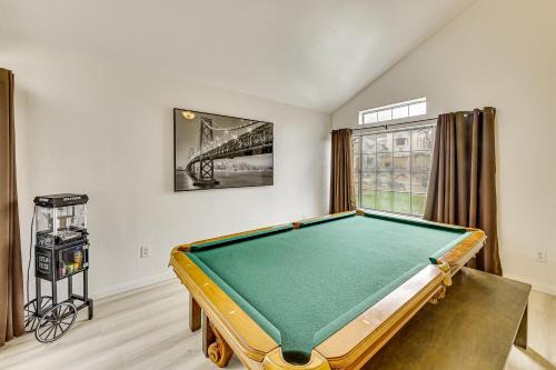 Rancho Cucamonga Casa | 2 Mi to Victoria Gardens Rancho Cucamonga Haven