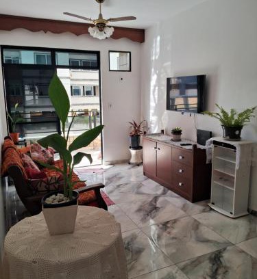 Algodoal Apartamento | 2 qrtos 1quadra da PRAIA DO FORTE com GARAGEM, Varanda, elevador, frente rua com vista livre