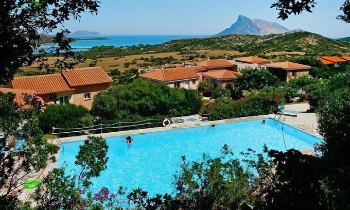 Monte Petrosu Apartamento | Residence Lu Nibareddu, Loiri