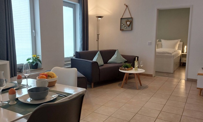 Bad Kreuznach Apartamento | 2-room feel-good vacation apartment in the spa area with balcony, elevator, WLAN, smart TV
