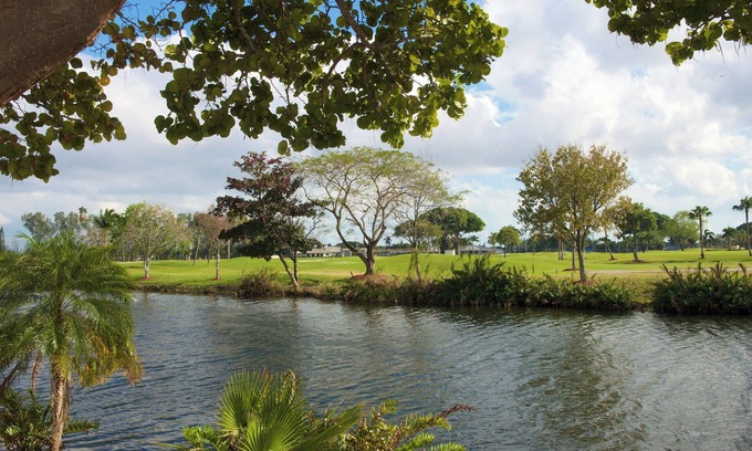 Seybold Hotel | 2 Units | Near Miami Airport | Spacious Stay