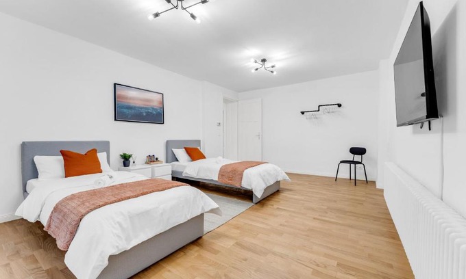 Kopenick Apartamento | 2 Zimmer Apartments,4 Betten,zentral am Sbahnhof Köpenick,vollmöbliert