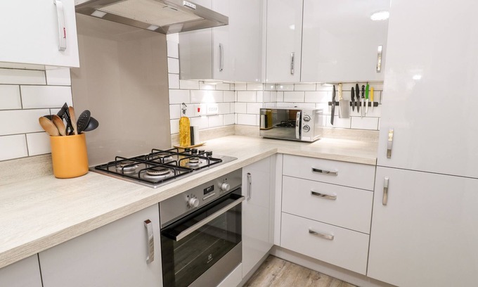 Mabe Cabaña | 20 Bishops Way