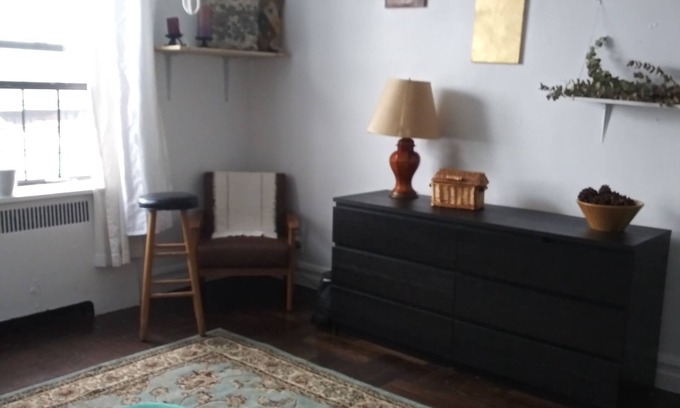 Soundview Apartamento | 20 mins to Downtown NYC ~ 1 Double Bedroom