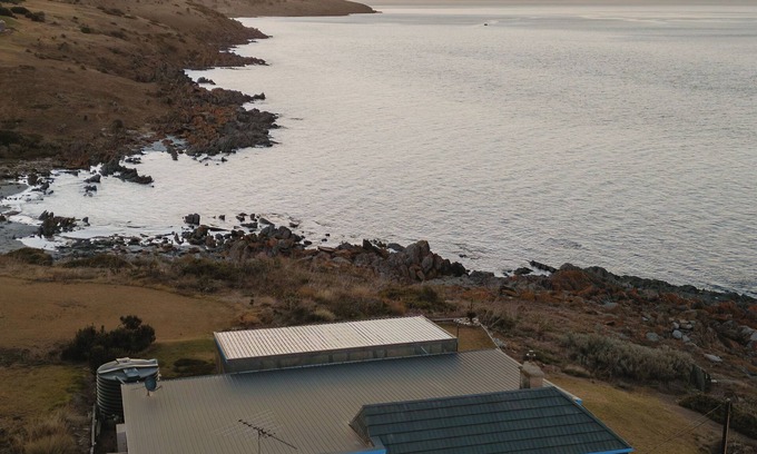 Kangaroo Island Casa | 20% Off Monthly | Waterfront-View | Sea J's | 4BR