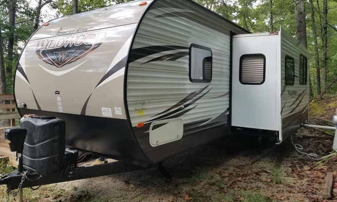 Valdese Casa | 2016 Wildwood por Forest River Travel Trailer - 8 plazas