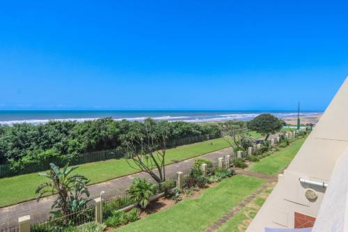 Kingsborough Apartamento | 205 Lescalier Cabanas - Modern Beach front apartment