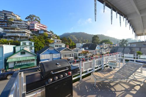 Avalon Casa | 211CLU 211 Claressa - Up