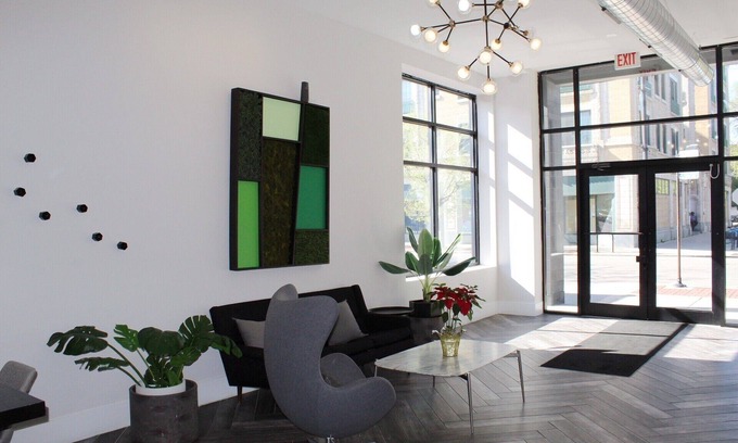 Rogers Park Apartamento | 24/7 Rentals