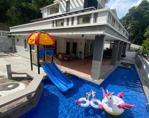 Bayan Lepas Villa | 25PAX 5BR Villa Kids Swimming pool, KTV, BBQ near SPICE Arena Penang 9800 SQFT