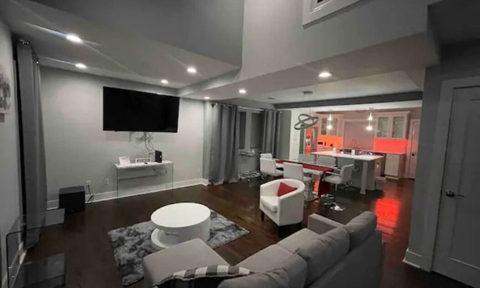 Collier Heights Casa | 2686- The Lions Den!!!(420)