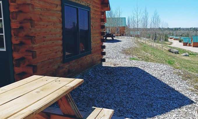 Columbia Falls Casa | #29 - Flagpole View Cabins - Deluxe Cabin