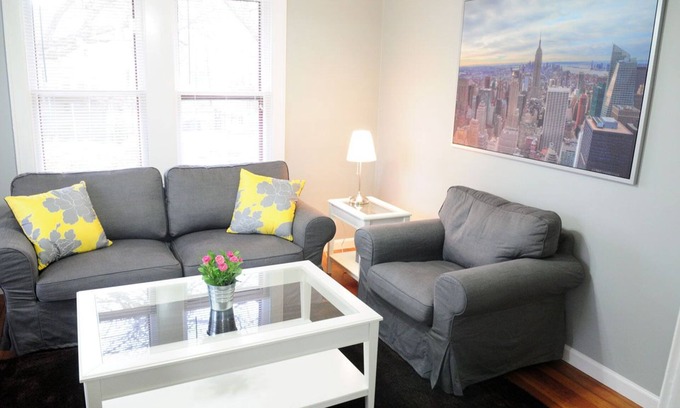 Hyde Park Casa | 2BD / 1BA - The Treehouse - 1930's Hyde Park Home por UT / Downtown