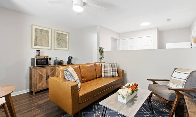 Chattanooga Hotel | 2bd/2ba workforce housing near Chatt hospitals!