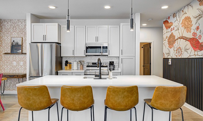 Noblesville Apartamento | 2BED/2BTH - KING/QUEEN BEDS - CARMEL/FISHERS/NOBLESVILLE GRAND PARK