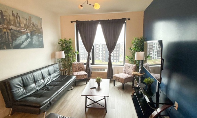 Elizabeth Apartamento | 2BR apt near EWR 7113