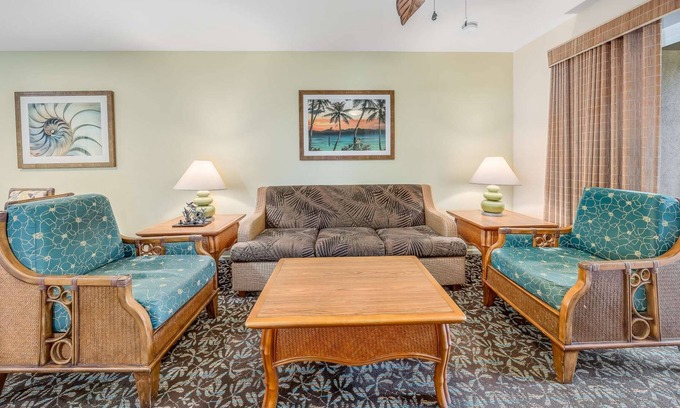 Kihei Condominio | 2BR Apt near Kam 1 Beach, Pool, Hot Tub, Gym