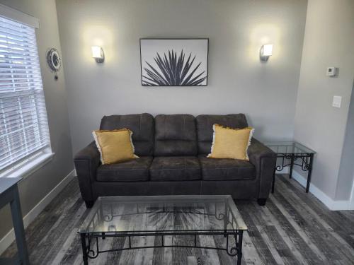 Downtown Branson Apartamento | 2BR Cozy Condo - Located at Fall Creek Resort - FREE TICKETS INCLUDED - FC 53-5