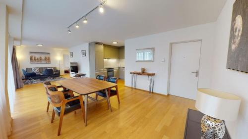 Sihlfeld Apartamento | 2BR flat in the city center - West 12