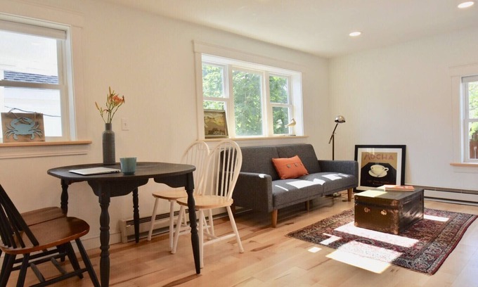 Brunswick Apartamento | 2King Bed BR Private Apt Downtown Brunswick