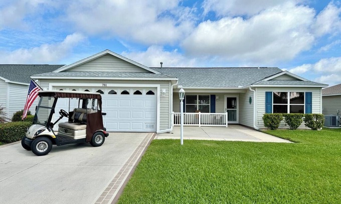 Lynnhaven Casa | 3/2 in The Village of Lynnhaven