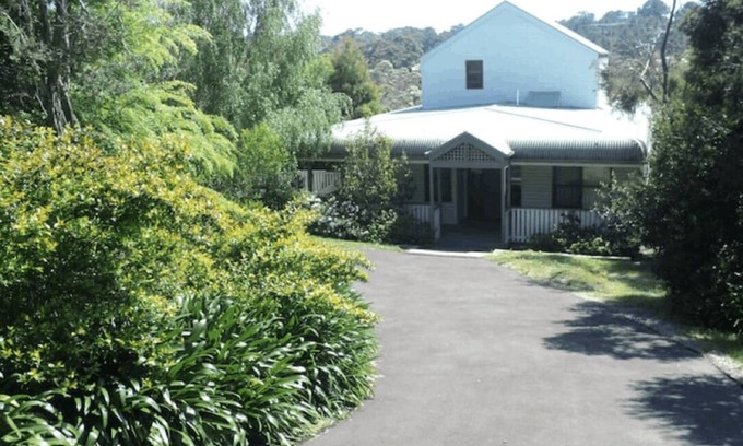 Mount Martha Casa | 3/4 acre Beach House, caminar a la playa en el paseo marítimo, grupos familiares y mascotas bienvenidas