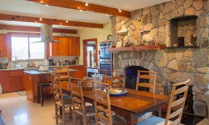 Tom Nevers Casa | 3,500 Sq Ft and Secluded