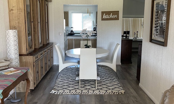 Thousand Palms Casa | 3 bdrms, 2 bath, Family House w Community Pool/Jaq