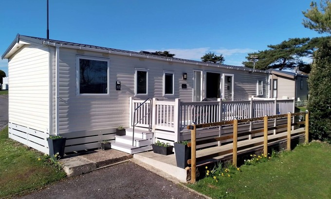 New Forest District Cabina | 3Bed,2Bath Quiet woodland cul de sac!
