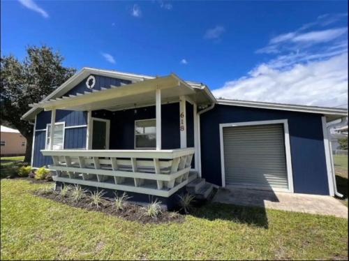 Sanford Casa | 3-Bed Bungalow walk to Historic Downtown Sanford