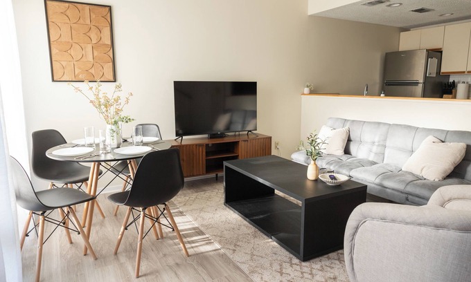 Gulfport Condominio | 3-Bed Coastal Comfort in Biloxi