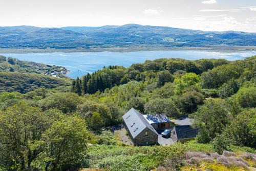 Aberdovey Casa | 3 Bed in Aberdovey DY033