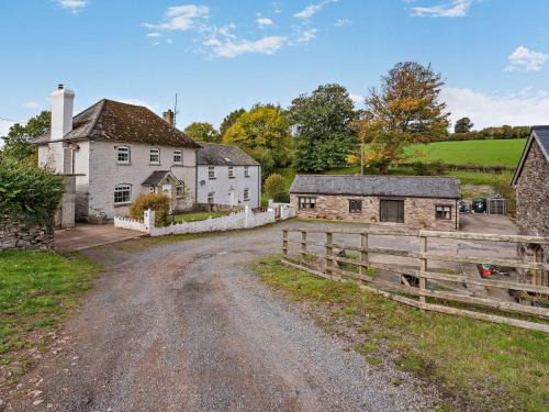 Brecon Casa | 3 Bed in Penoyre 96240