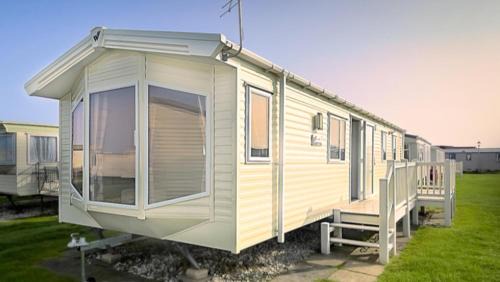 Ingoldmells Casa | 3 Bed-Sleeps 8-Free Parking-10 Min to Beach