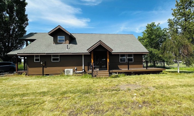 Worley Casa | 3 bedroom 2 full bath house in beautiful Worley WiFi, AC. Start your getaway