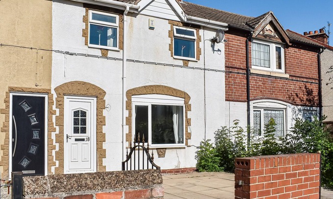 Doncaster Cabaña | 3 bedroom accommodation in New Rossington, near Doncaster