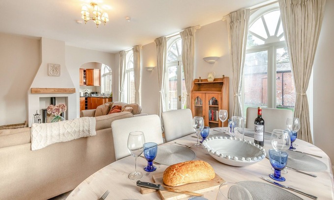 Tunstead Cabaña | 3 bedroom accommodation in Tunstead