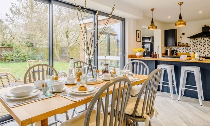 Tunstead Cabaña | 3 bedroom accommodation in Tunstead, near Norwich