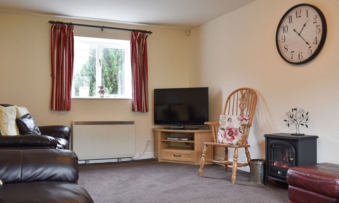 Exelby Cabaña | 3 bedroom accommodation in Exelby, near Bedale