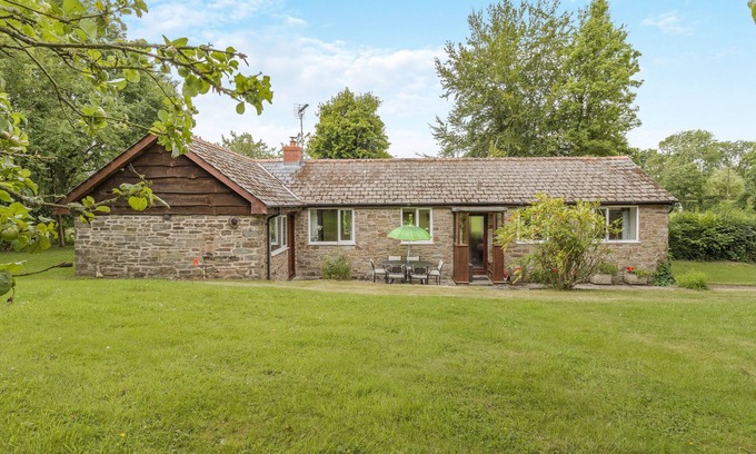 Kington Cabaña | Alojamiento de 3 habitaciones en Kingswood, near Kington