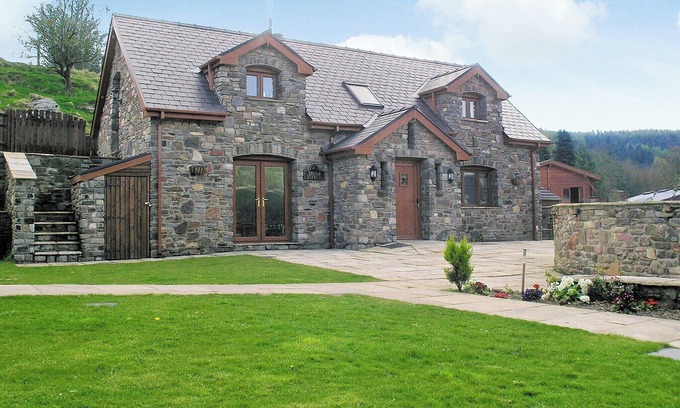 Neath Cabaña | Alojamiento de 3 habitaciones en Crynant, cerca de Neath