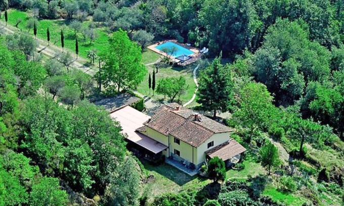 Bivio Pozzo Casa | 3 bedroom apartment in Tuscan countryside house with private pool