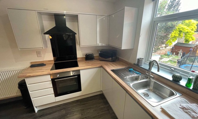 Worksop Apartamento | 3 bedroom apartment in the village of Whitwell