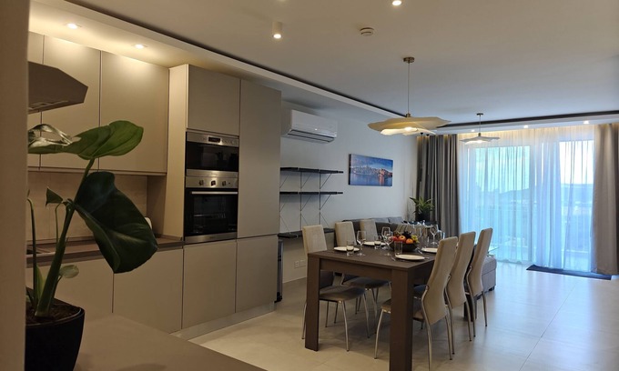 Ta' Pinu Apartamento | 3-bedroom apartment in Għarb with Stunning views, breakfast and hotel amenities