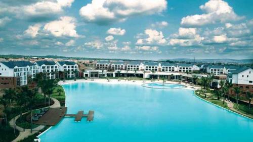 Tshwane Apartamento | 3 bedroom apartment, The Blyde, River Walk Estate, Crystal Lagoon, Unit 438, Blog 39, Tugela Street, Pretoria East