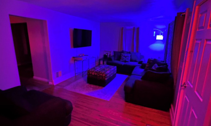 Charlotte Casa | 3-bedroom Beach House in Beautiful Charlotte near Beach with AC/Heat and Wi-Fi